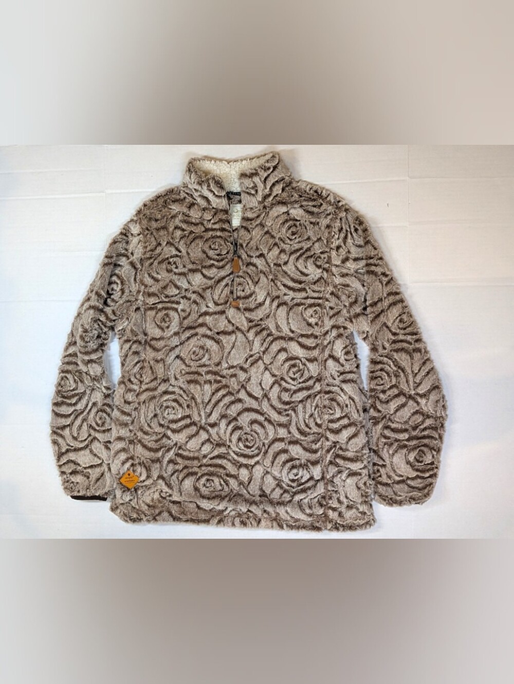 Simply Southern Faux Fur Pullover size S